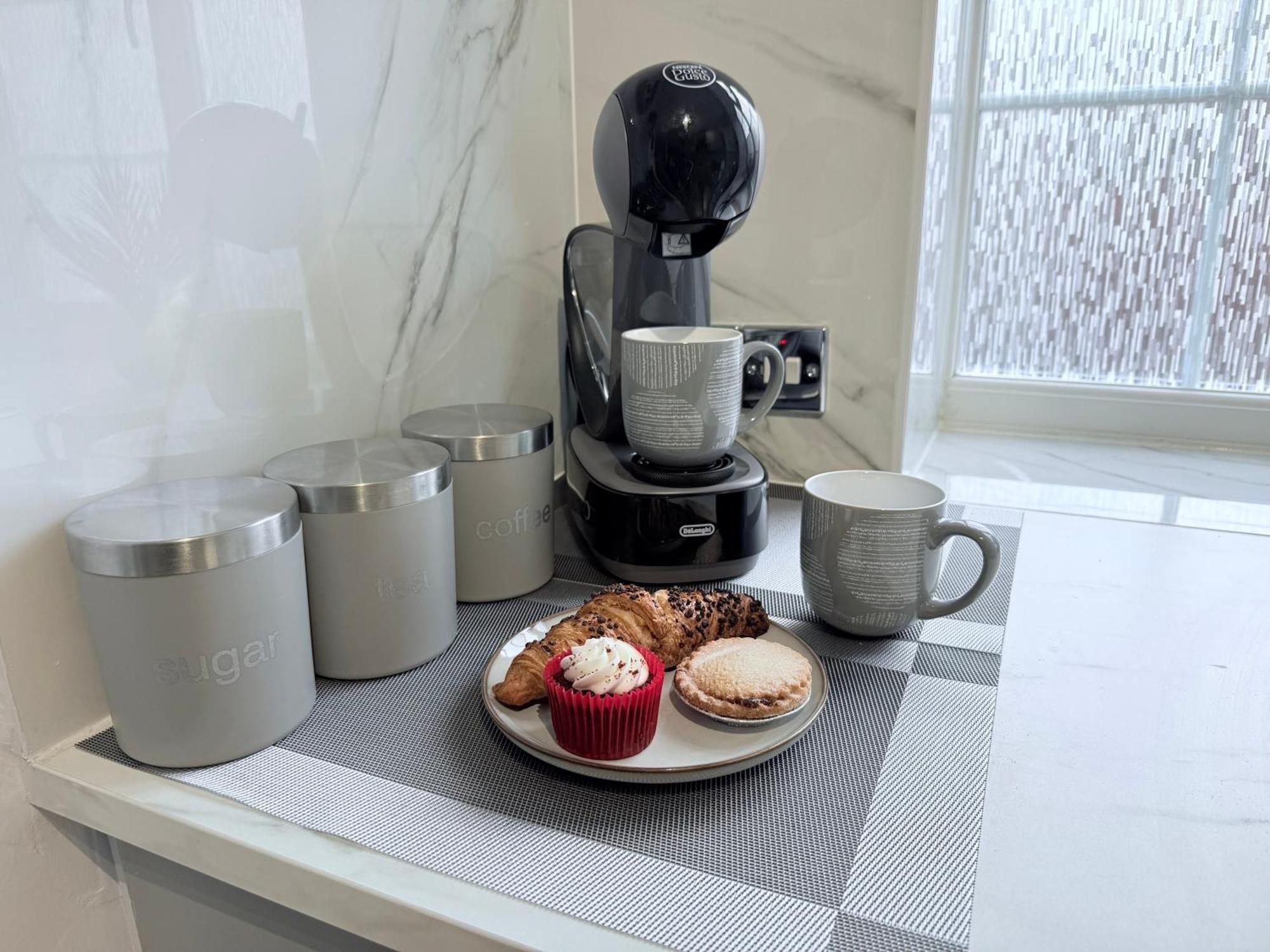 Staylondon - Sleeps 6 With Free Parking - Tourist, Concerts & Matches Exterior photo